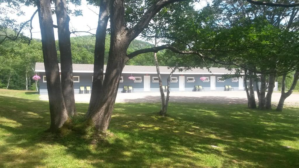 Cornerstone Motel Cheticamp Ngoại thất bức ảnh