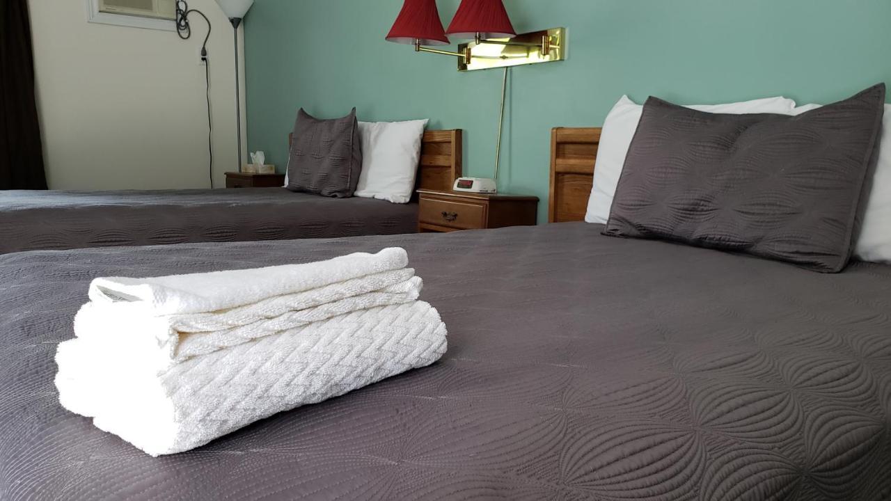 Cornerstone Motel Cheticamp Ngoại thất bức ảnh